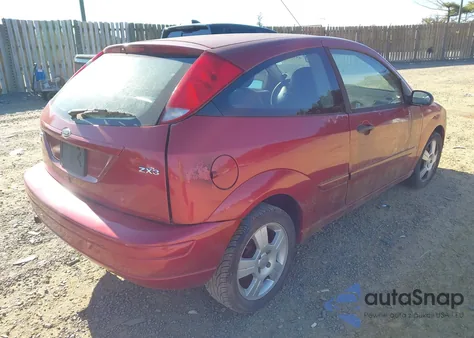 2005 Ford Focus Zx3 from USA, damaged, VIN 3FAFP31N55R157599